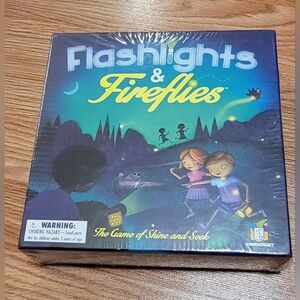 Flashlights & Fireflies Board Game BNIP!